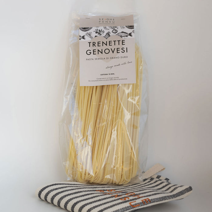 Portofino Gift Box: 2 Trofiette, 2 Croxetti, 2 Lasagne, 2 Trenette, 4 Pesto 180g, 2 Pesto 90g, 1 Walnut Sauce 170g, 1 Walnut Sauce 80g